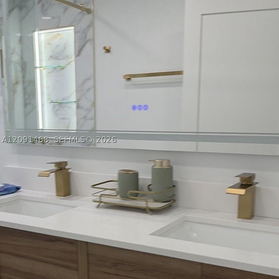 6810 Nw 28th Pl - Photo 6 of 15
