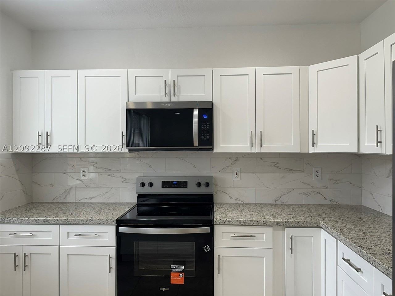 2031 Se 14th Ct #2031 - Photo 3 of 16