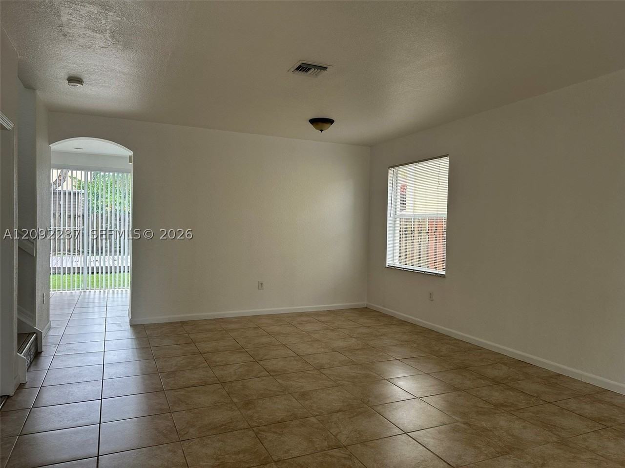 2031 Se 14th Ct #2031 - Photo 6 of 16
