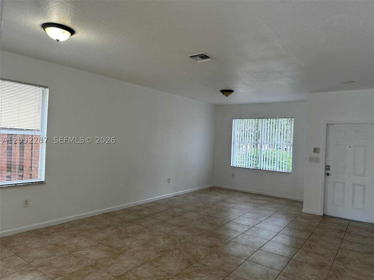 2031 Se 14th Ct #2031 - Photo 7 of 16