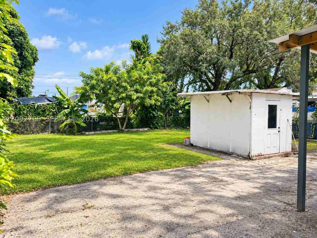 3229 Nw 34th St - Photo 3 of 33