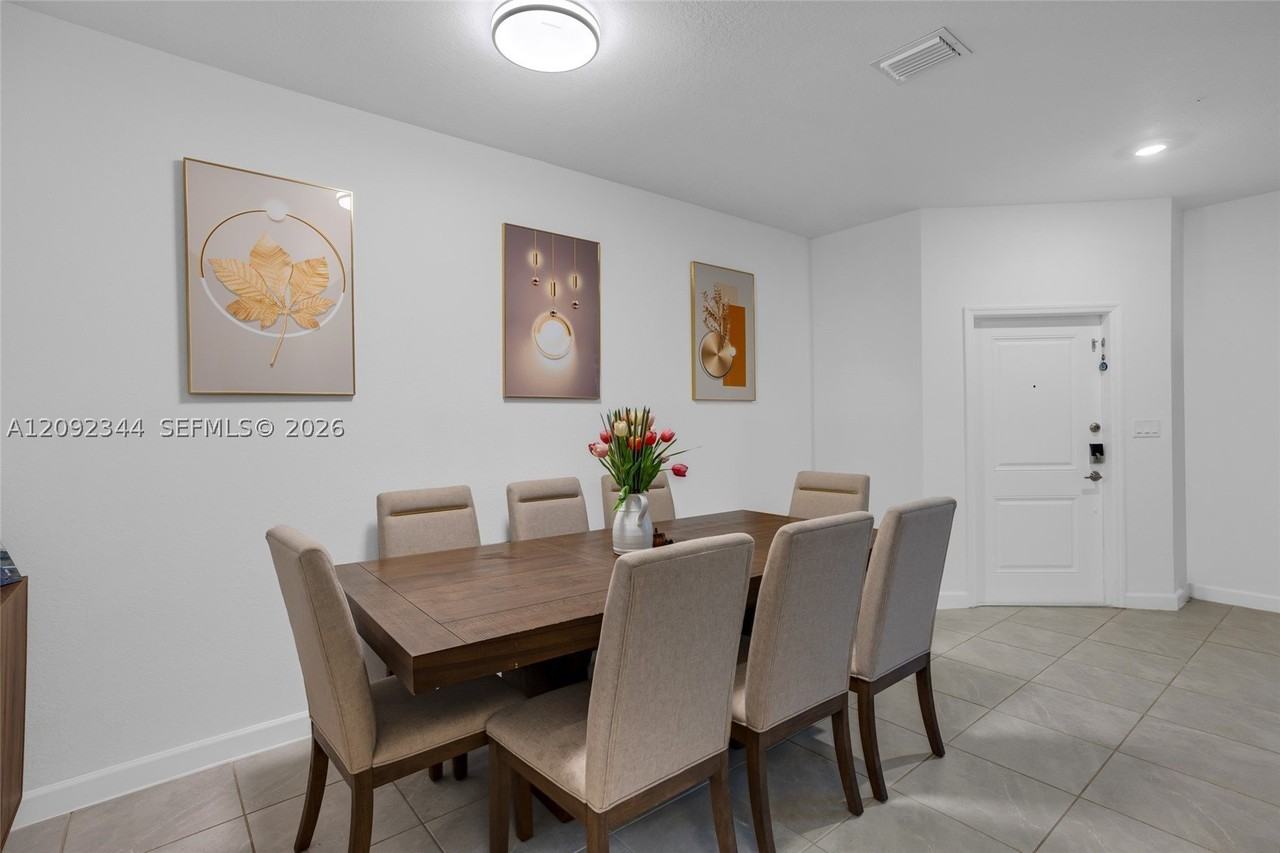 12065 Nw 24th Pl - Photo 5 of 32