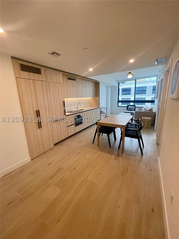 225 N Miami Ave #3104