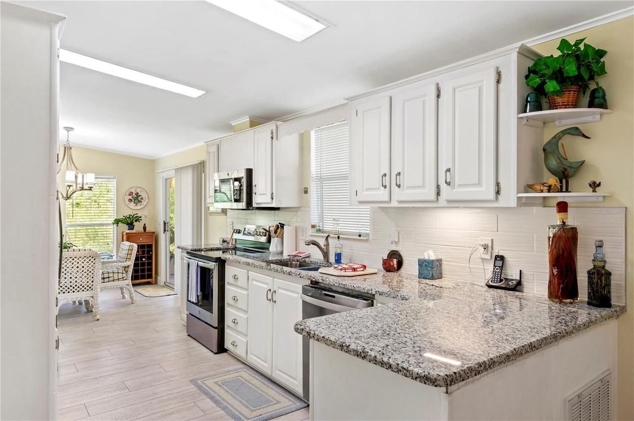 5601 Duncan Rd - Photo 6 of 12