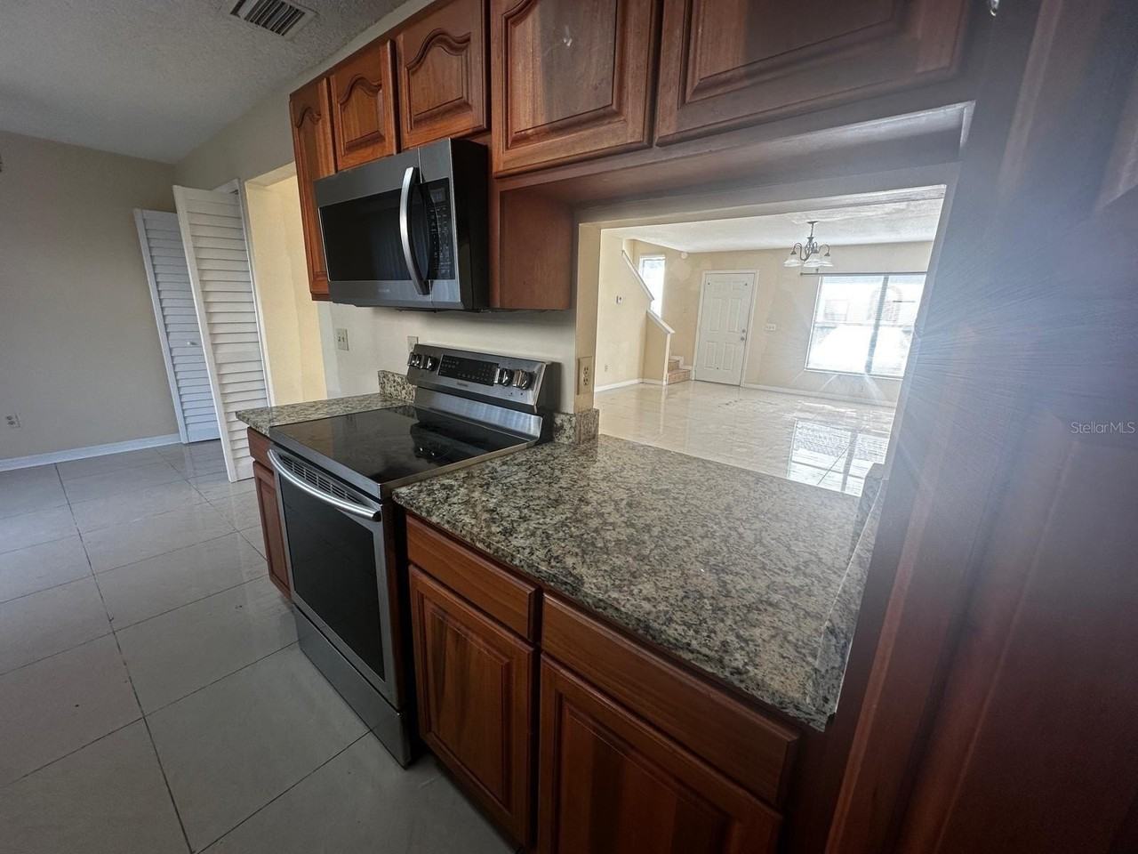1608 Long Ridge Ct #274 - Photo 7 of 22