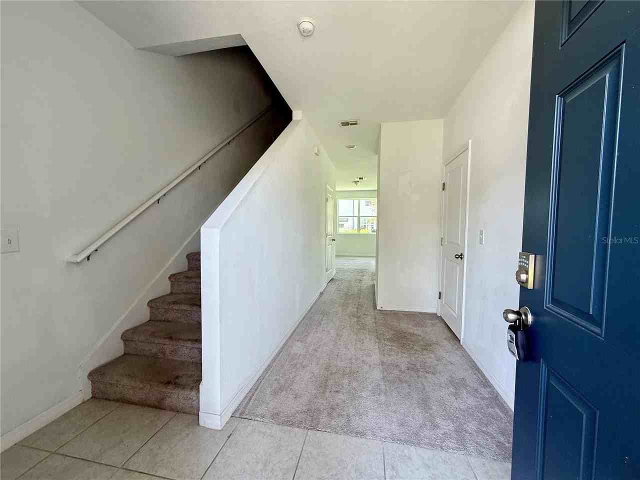 476 Madison Dr - Photo 2 of 11