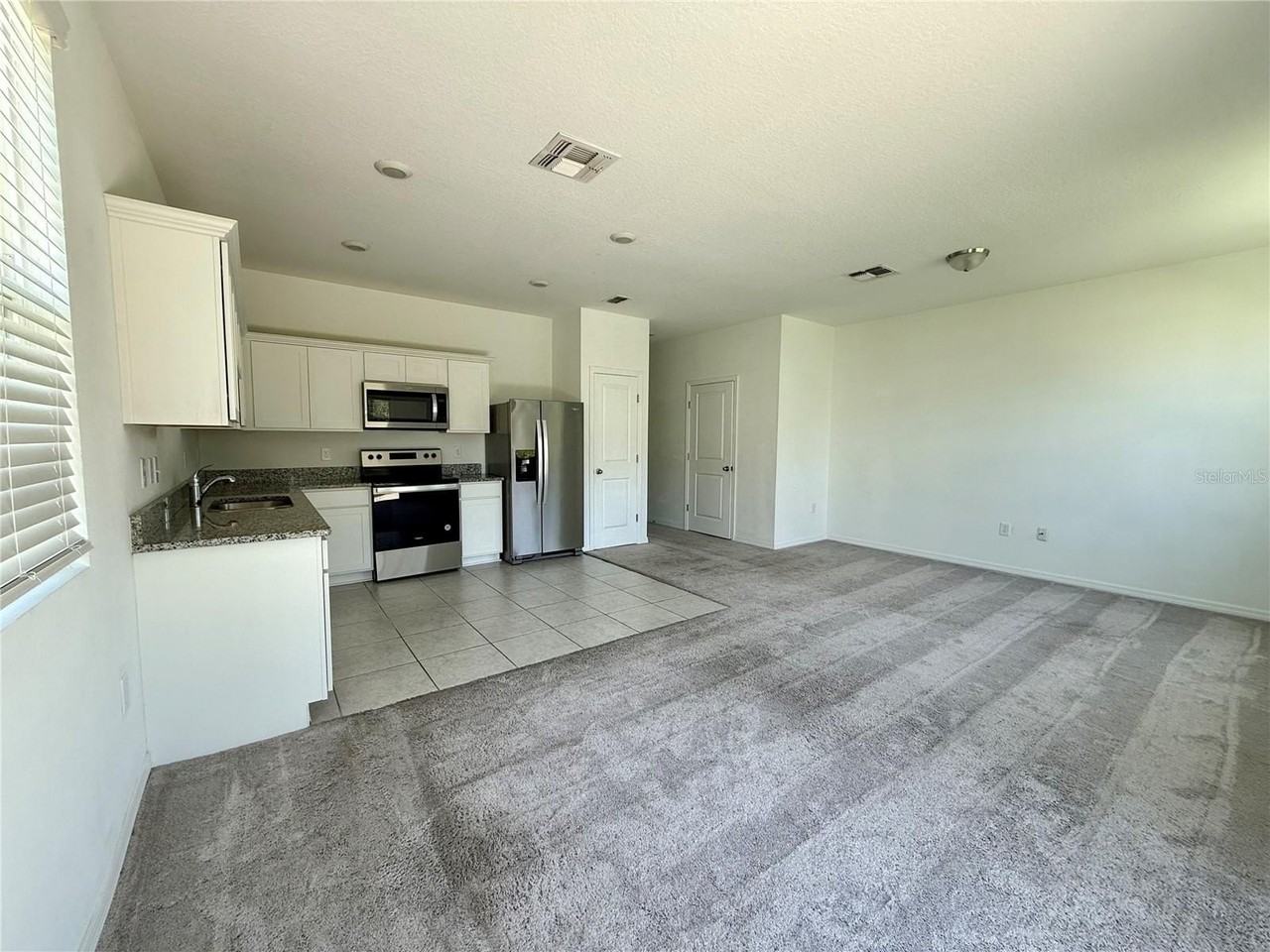 476 Madison Dr - Photo 5 of 11