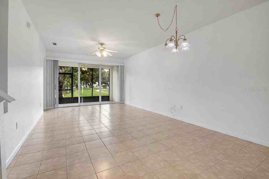4971 Town Ter S - Photo 3 of 34