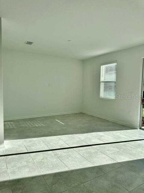 2584 Runners Cir - Photo 4 of 21