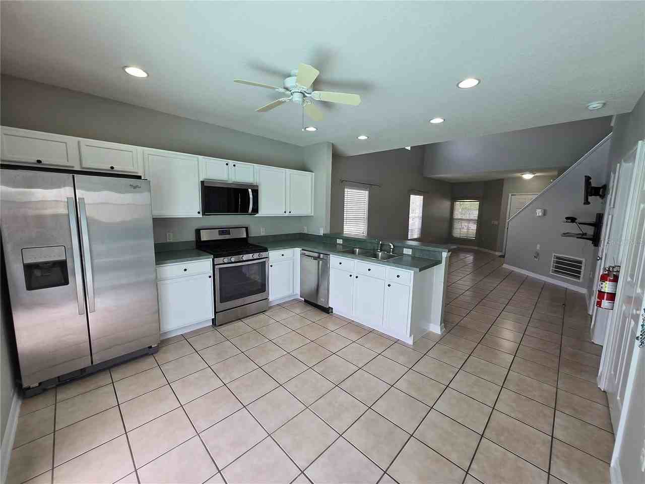 702 Sonja Cir - Photo 7 of 28