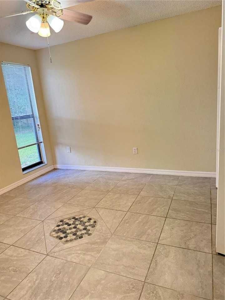 7441 Carmel Ave - Photo 6 of 15