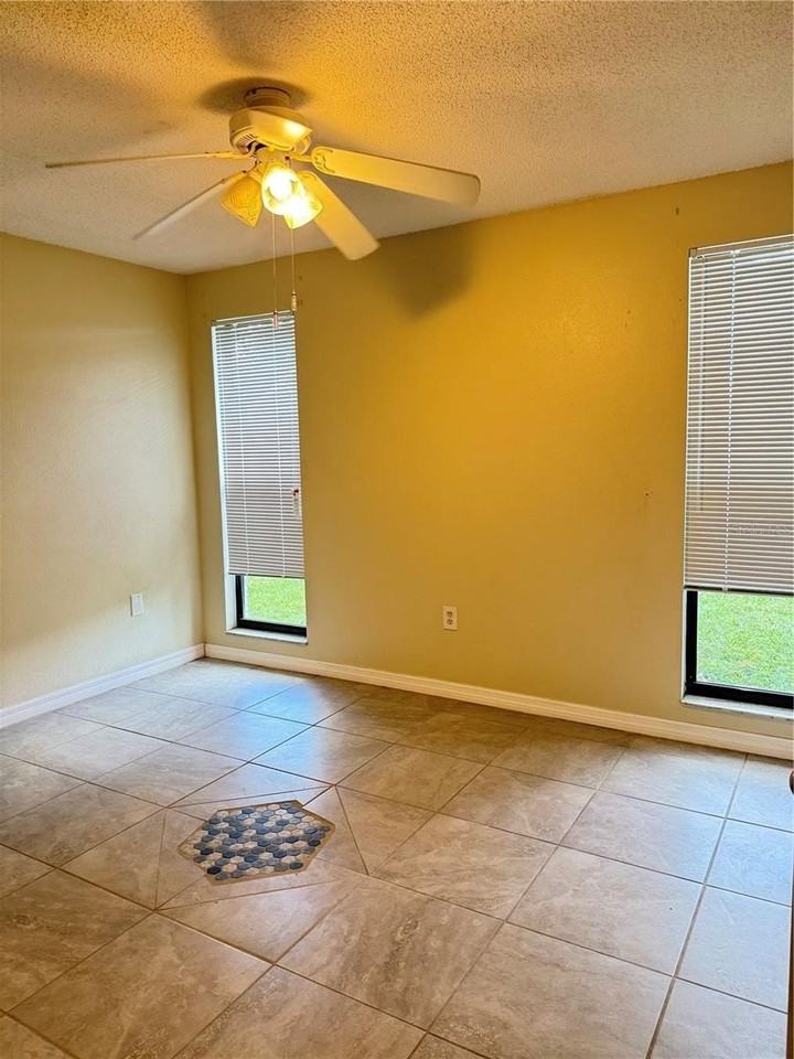 7441 Carmel Ave - Photo 7 of 15