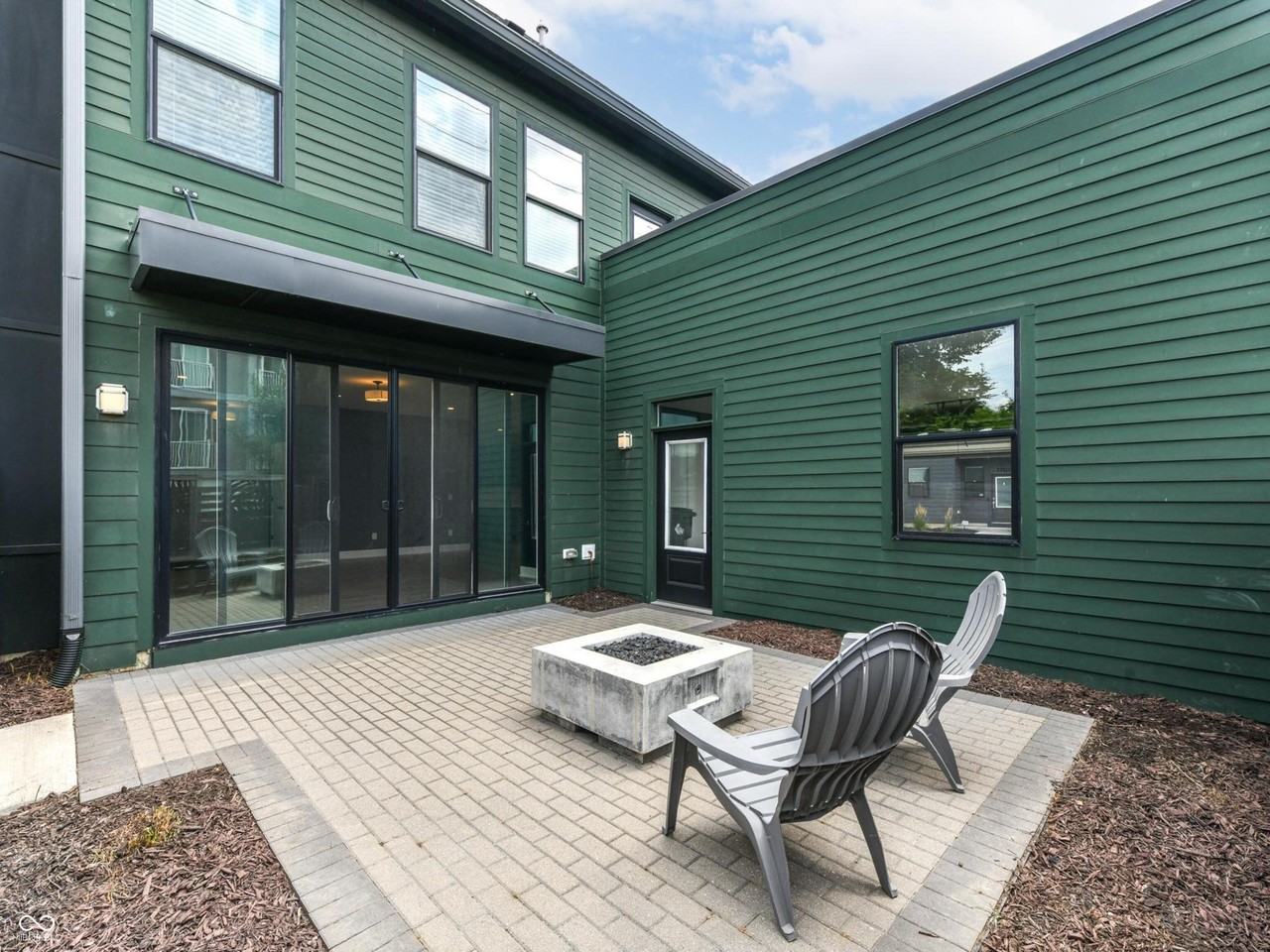 1704 Rosette Way - Photo 4 of 50