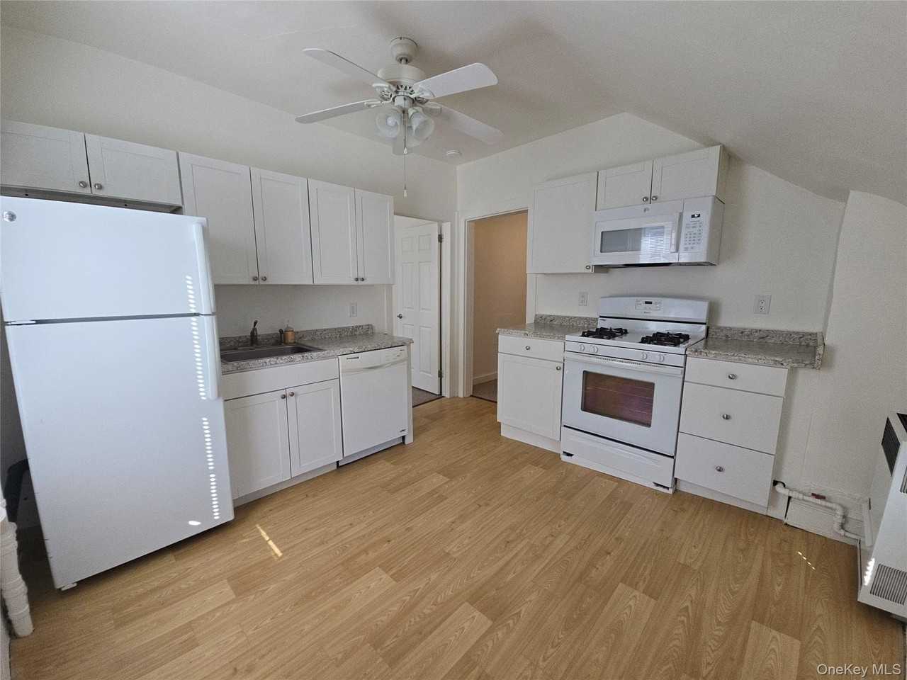 291 Main St #5 - Photo 2 of 8