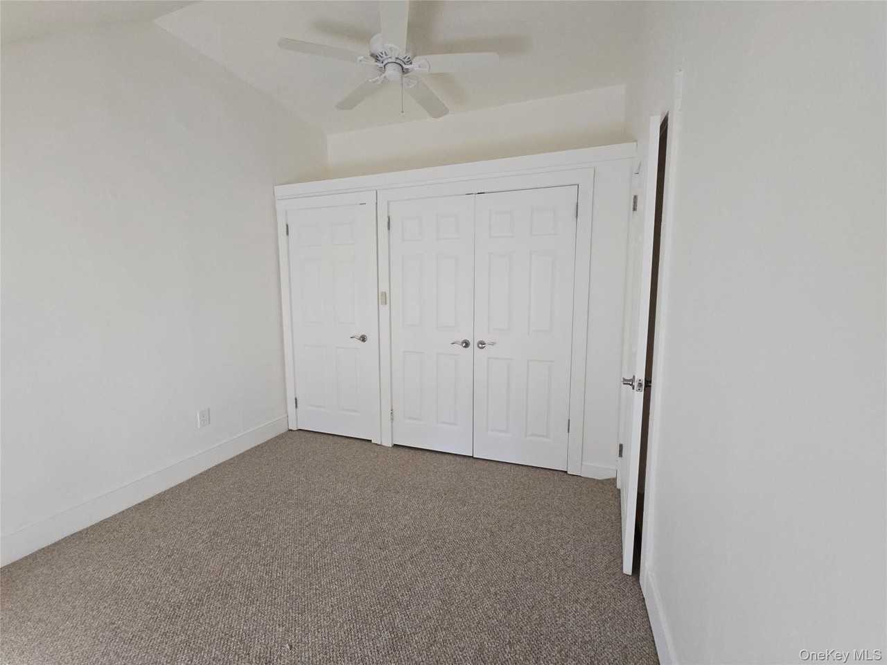 291 Main St #5 - Photo 5 of 8