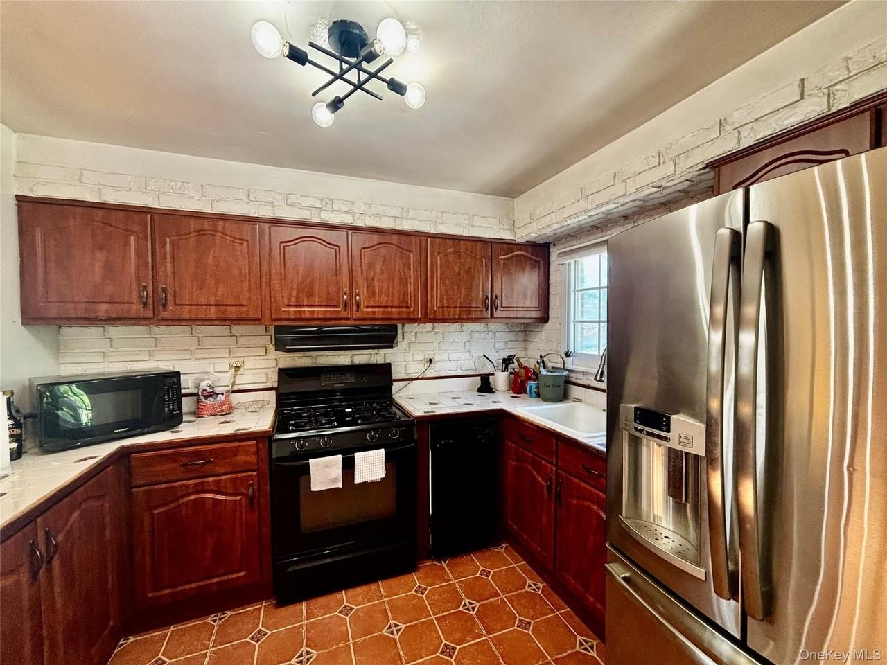 25440 Craft Ave #2ndFL - Photo 3 of 13