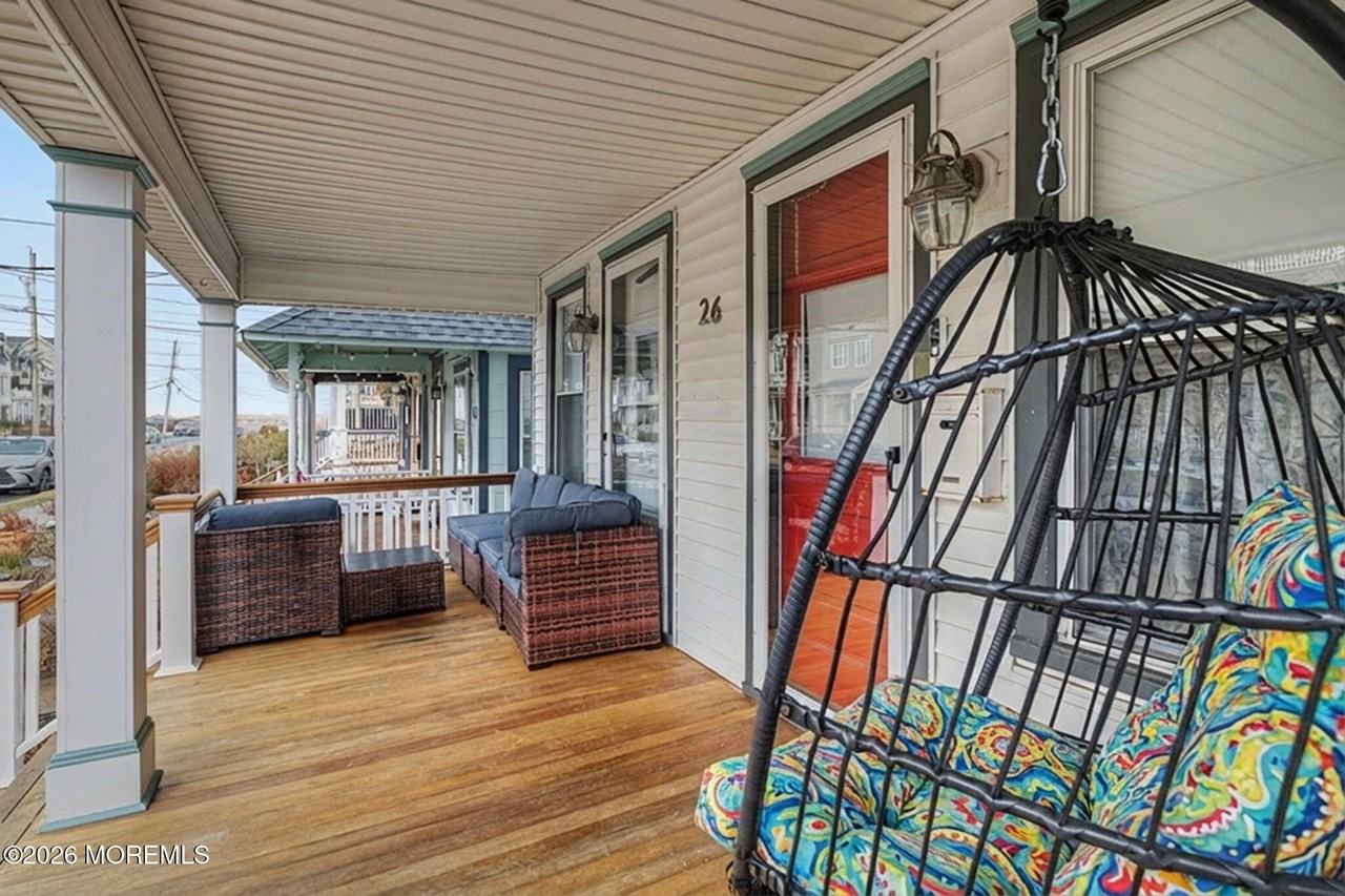 26 Heck Ave - Photo 4 of 41