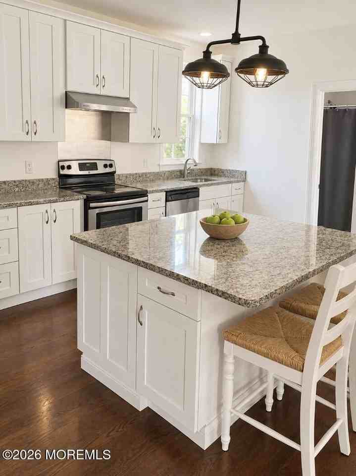 54 Atlantic Ave - Photo 2 of 6