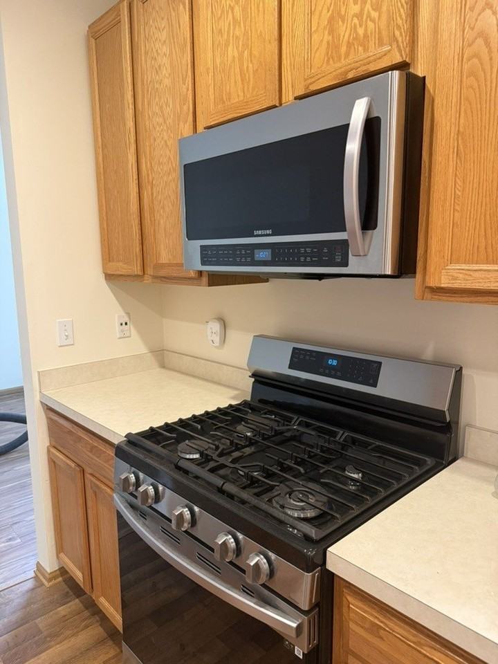 323 Tower Hill Dr - Photo 3 of 7