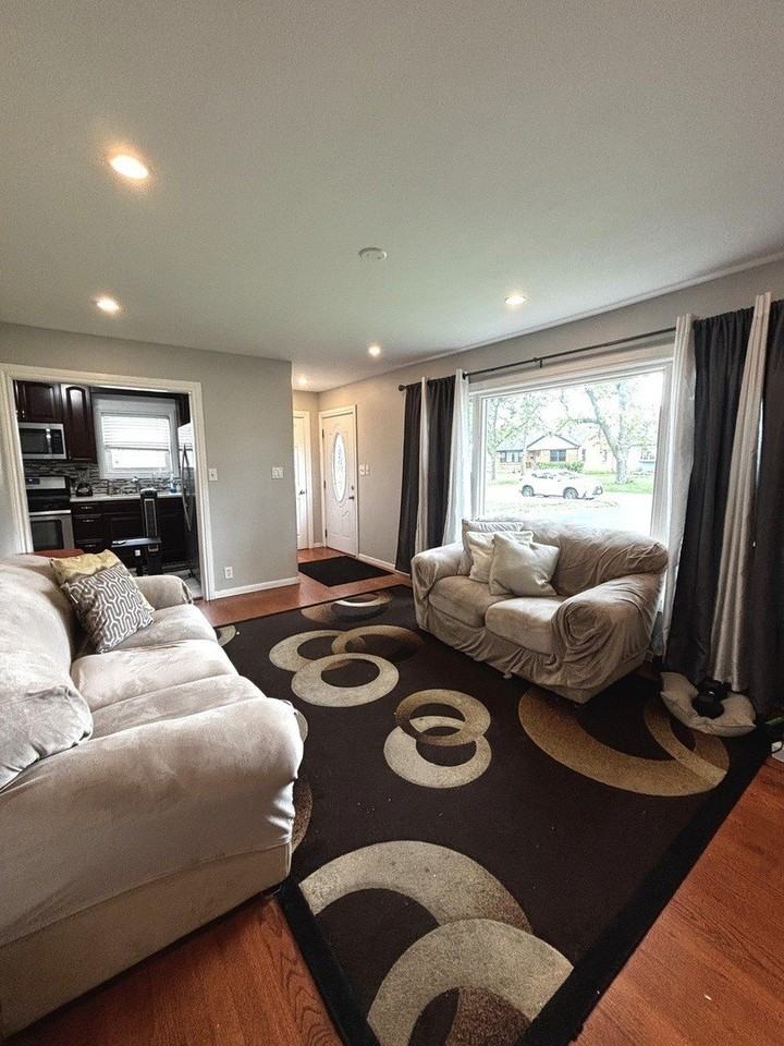 333 S Yale Ave - Photo 5 of 21