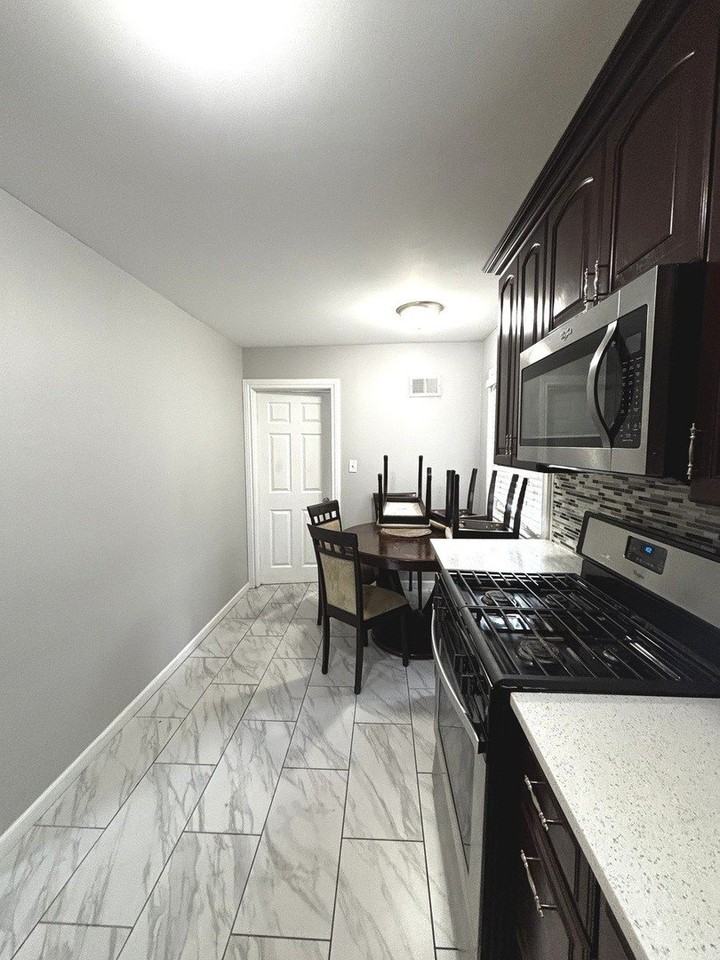 333 S Yale Ave - Photo 7 of 21
