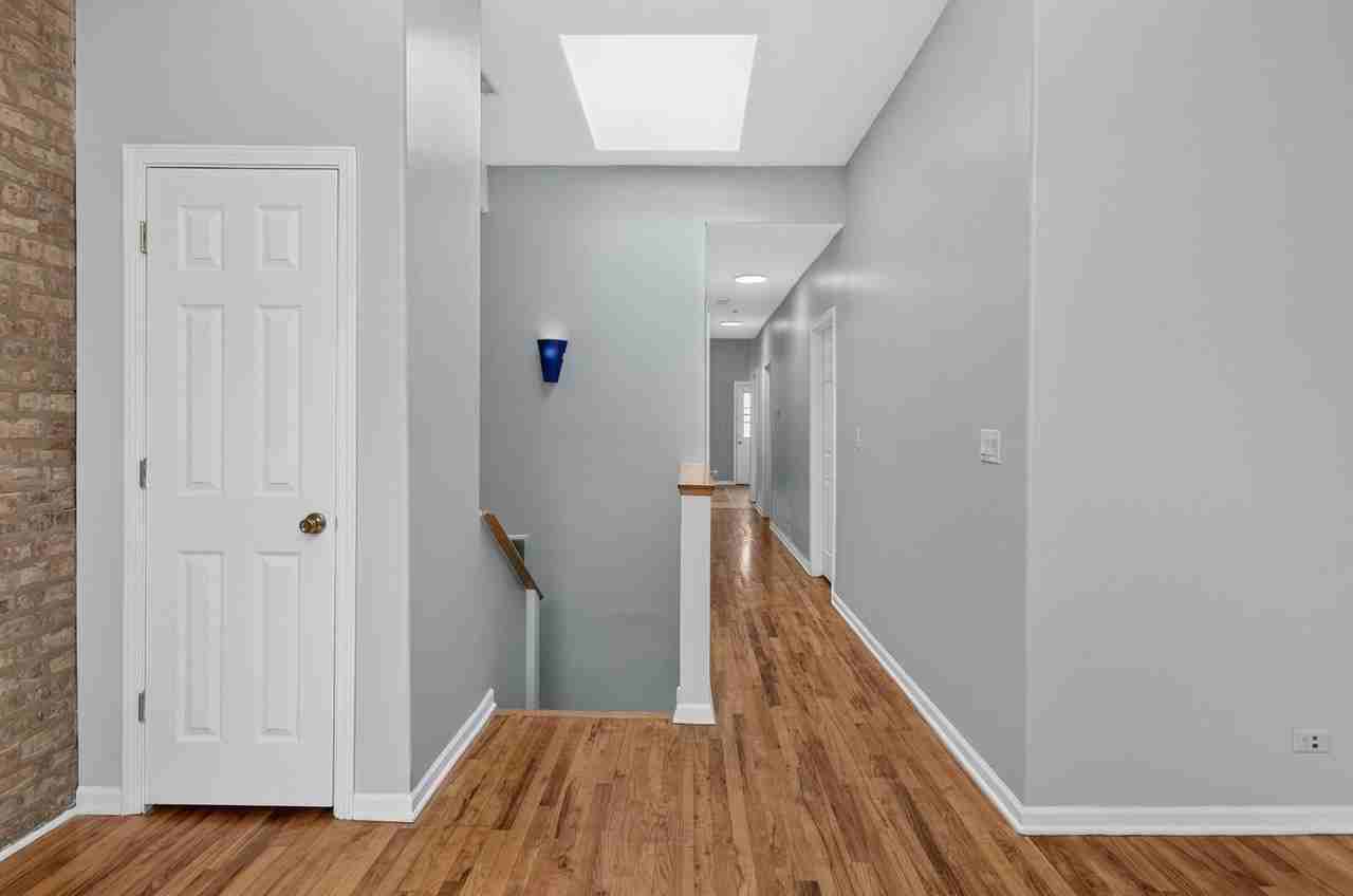 1422 W Taylor St #3 - Photo 6 of 19