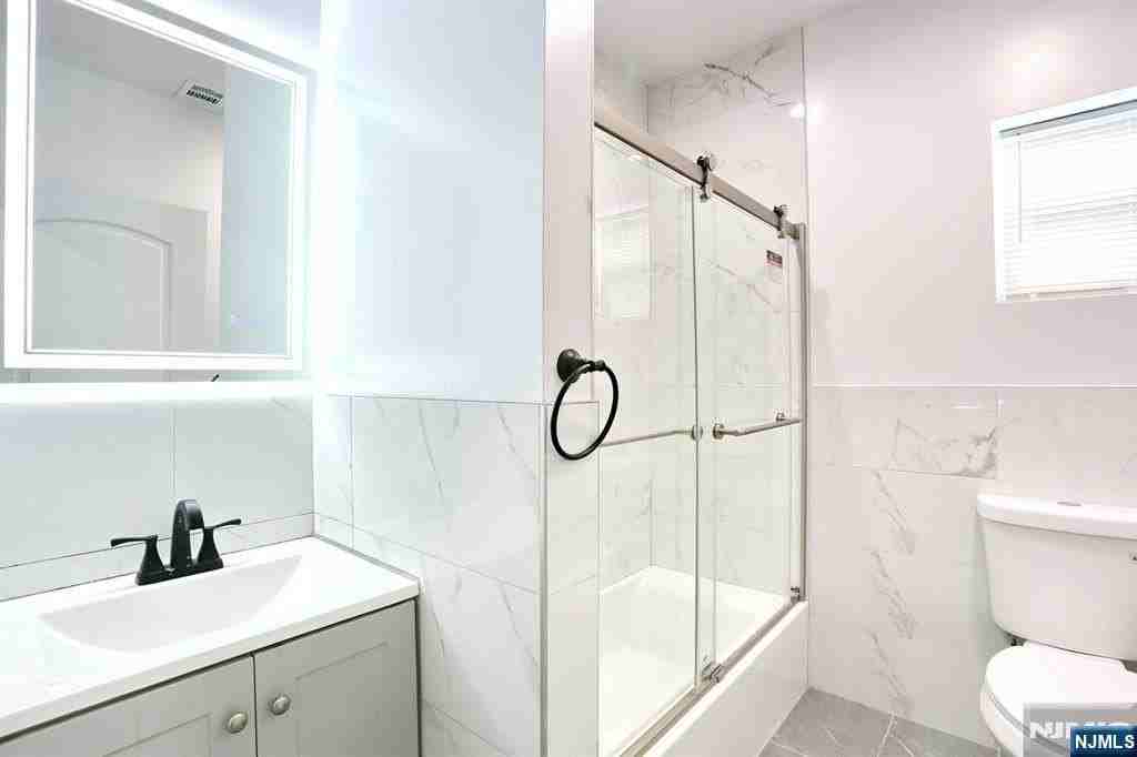 16 Boyd St - Photo 6 of 21