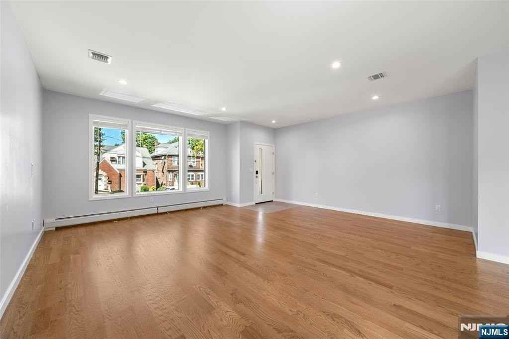506 Westview Ave - Photo 3 of 30