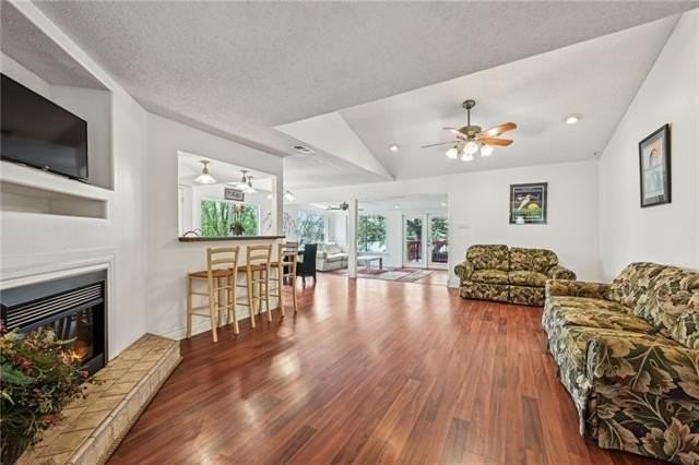 114 Marina Dr - Photo 3 of 18