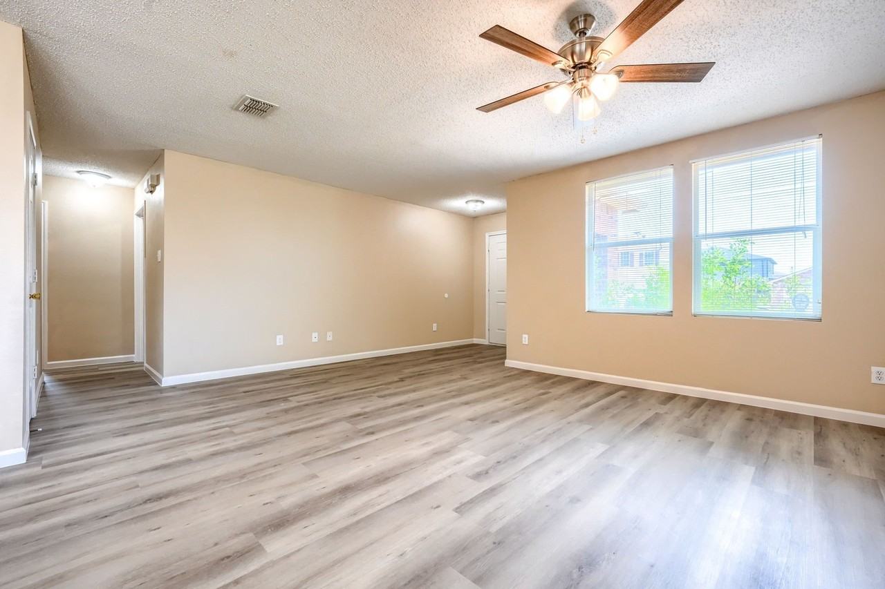 2640 Annalea Ln - Photo 5 of 26