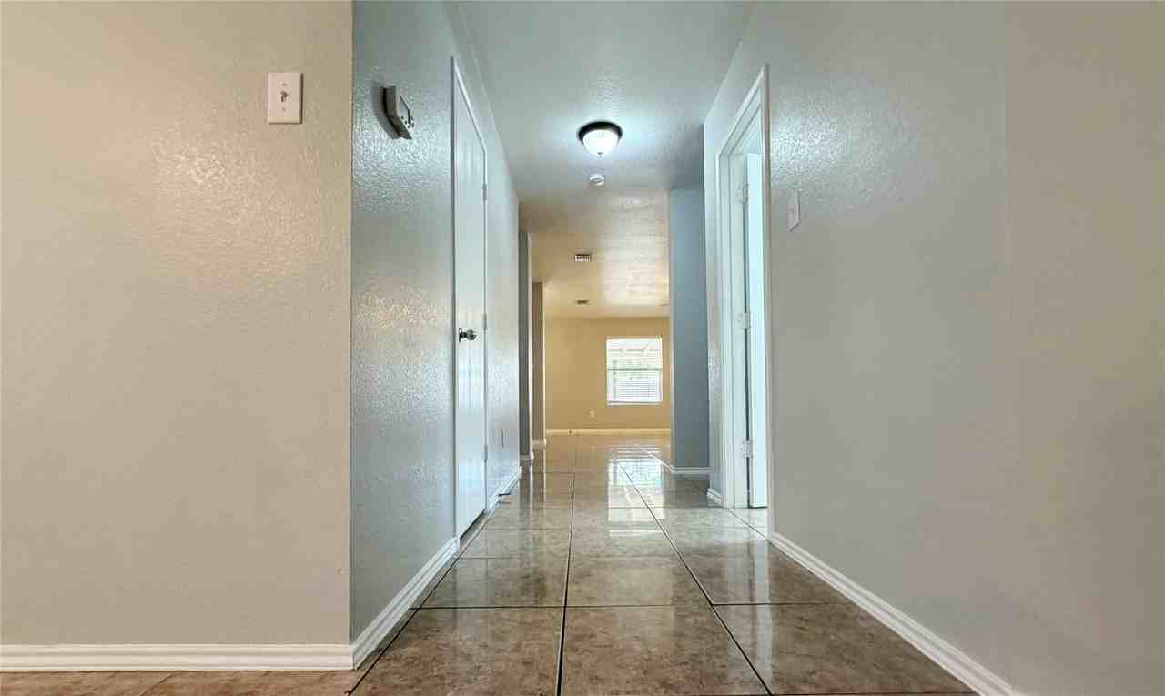 12908 Cedar Hollow Dr - Photo 3 of 37
