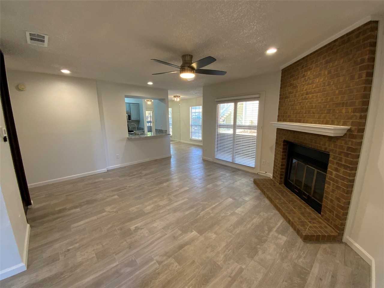 1911 Chasewood Cir #110 - Photo 3 of 40