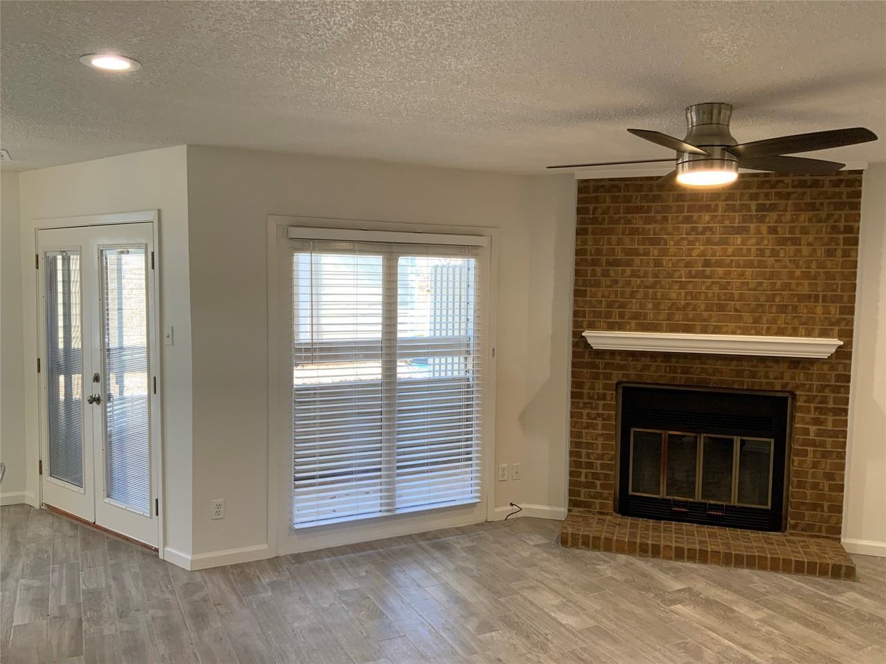 1911 Chasewood Cir #110 - Photo 7 of 40