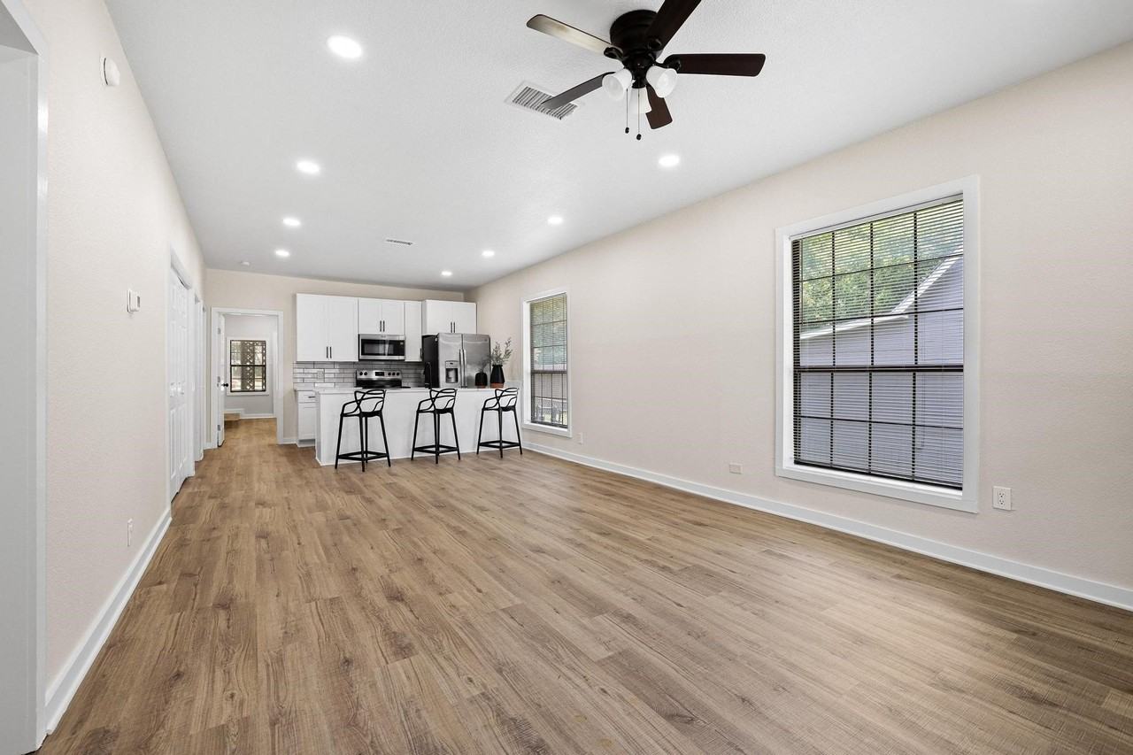 1320 W Morton St - Photo 7 of 34