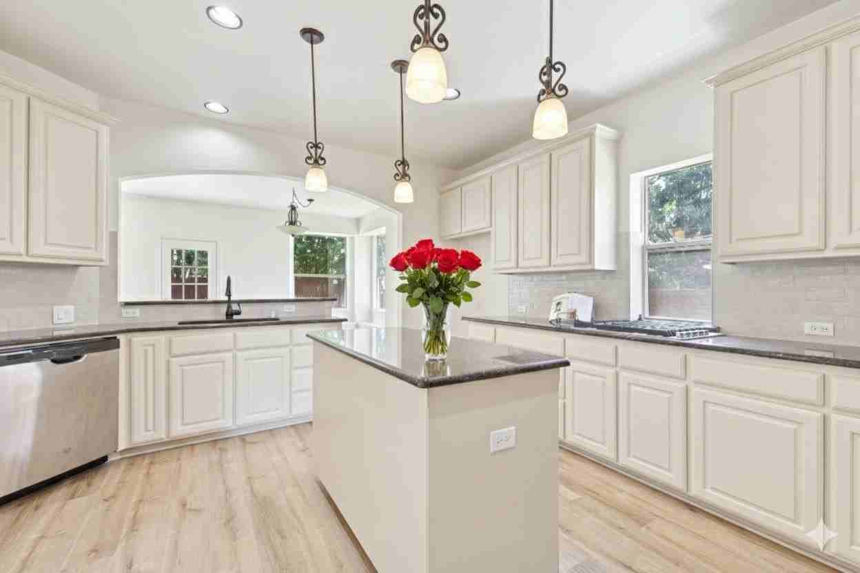 2509 Woodstone Ct