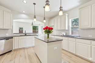 2509 Woodstone Ct - Photo 1 of 1