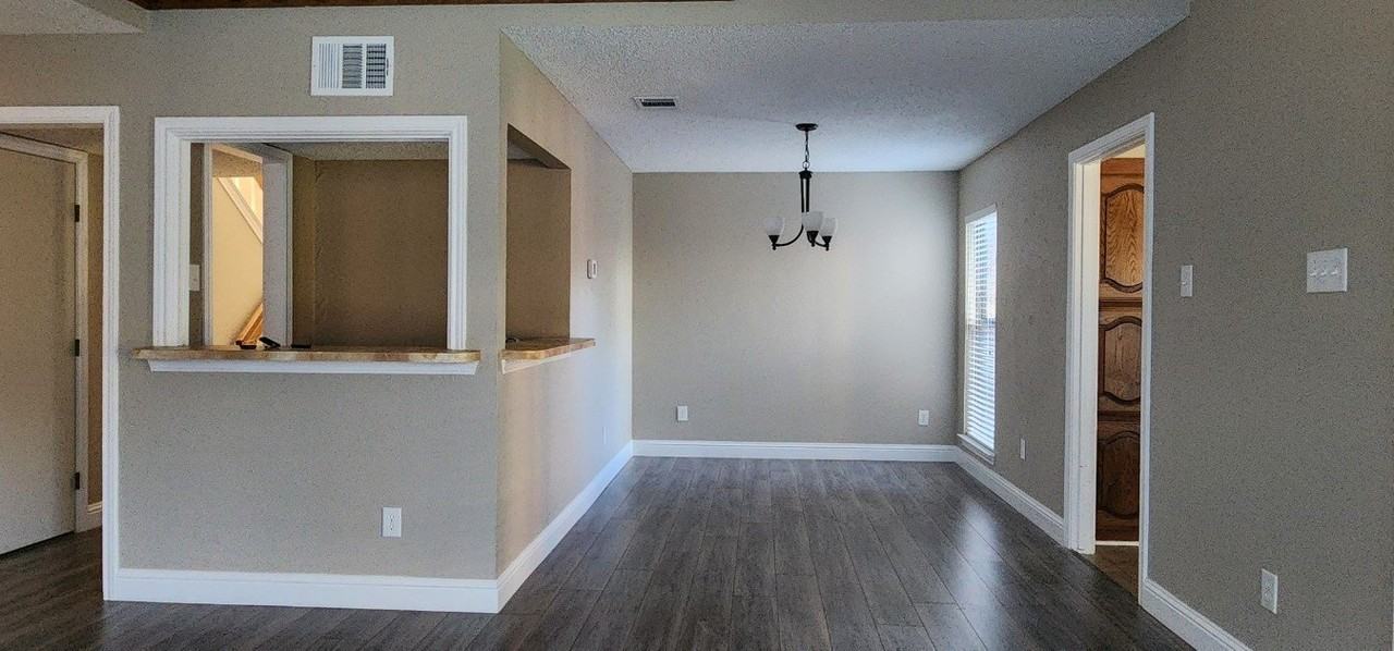 2107 Rose Cliff Ln - Photo 4 of 36