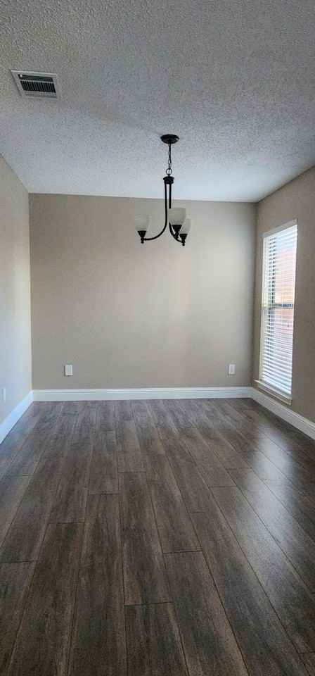2107 Rose Cliff Ln - Photo 5 of 36