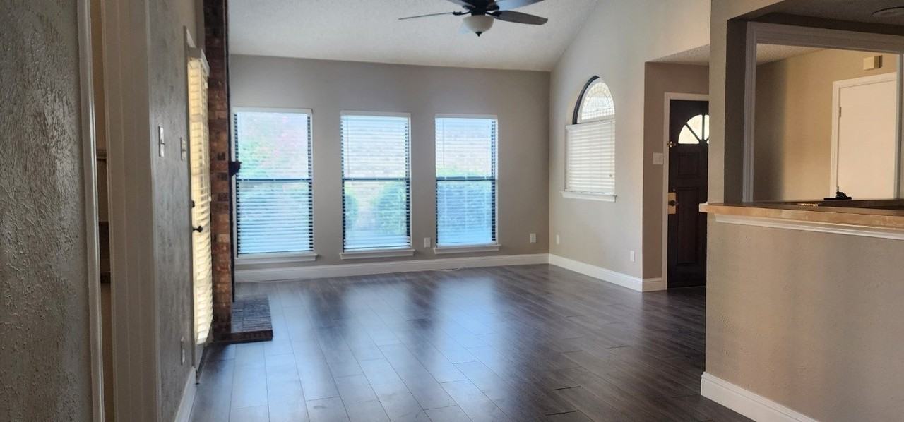 2107 Rose Cliff Ln - Photo 6 of 36