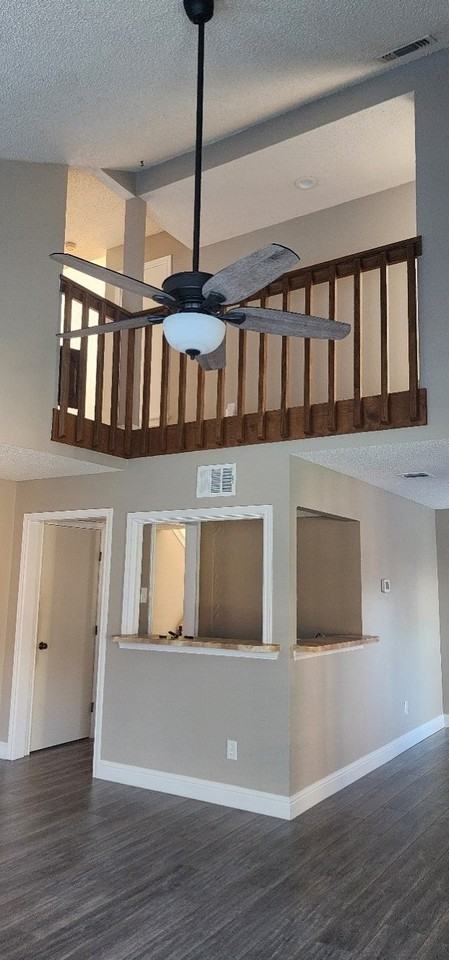 2107 Rose Cliff Ln - Photo 7 of 36