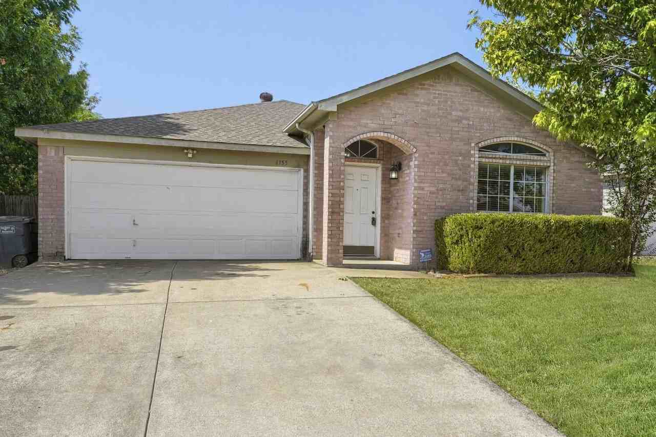 4155 N Coral Springs Dr - Photo 2 of 17