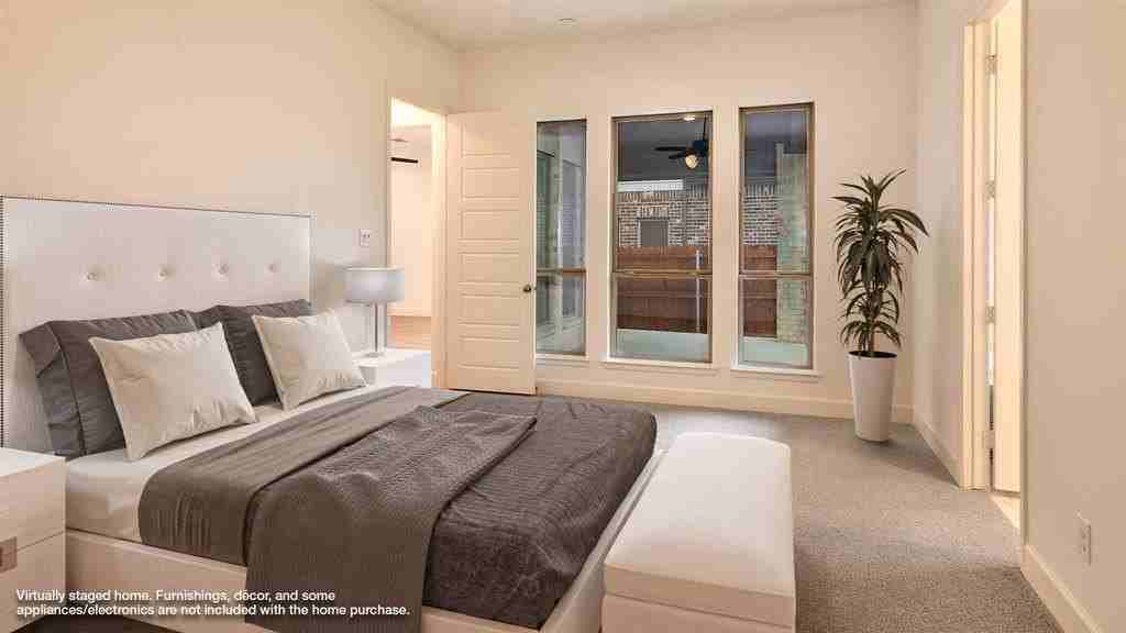2438 Auburn St - Photo 6 of 21