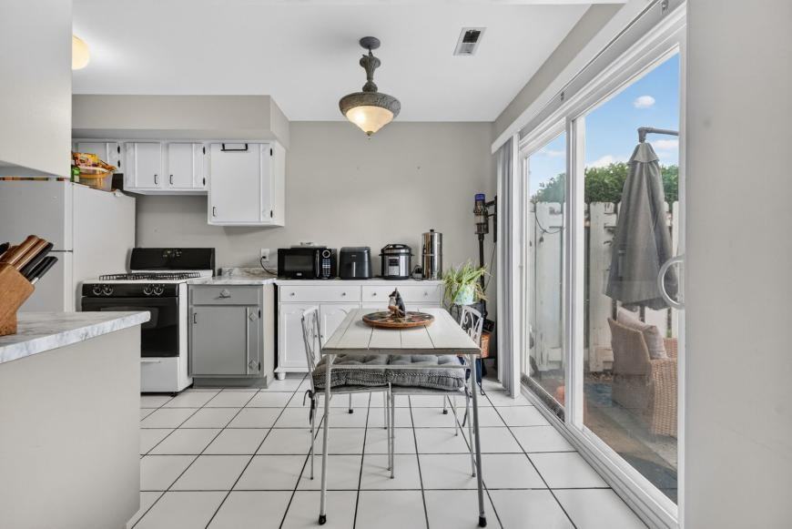 2303 Aster Dr