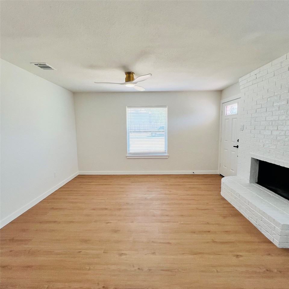 1701 Justin Lyn St - Photo 6 of 15