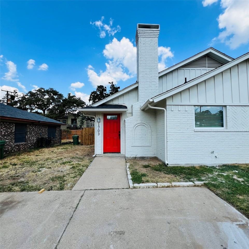 1703 Justin Lyn St - Photo 3 of 14