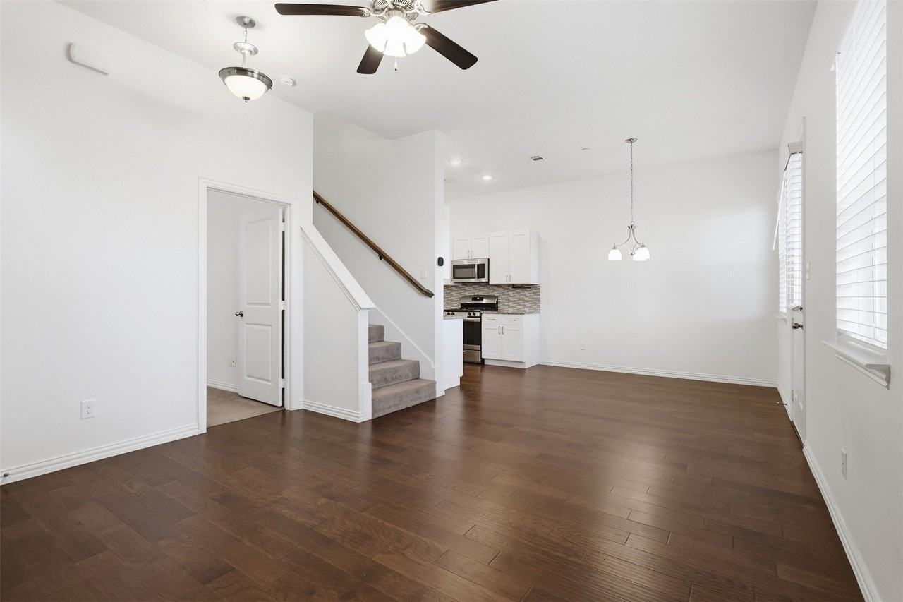2413 Ash Ln - Photo 6 of 29