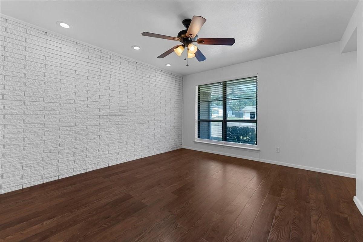 817 Warren Way - Photo 2 of 35