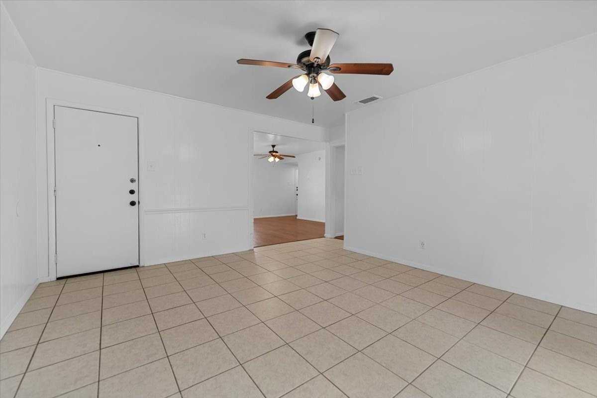 817 Warren Way - Photo 7 of 35