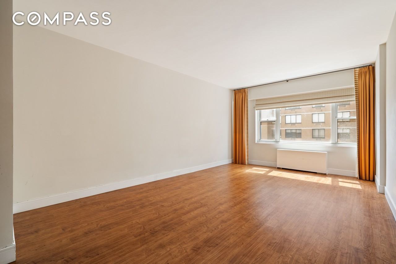60 E 8th St #20P - Photo 2 of 10