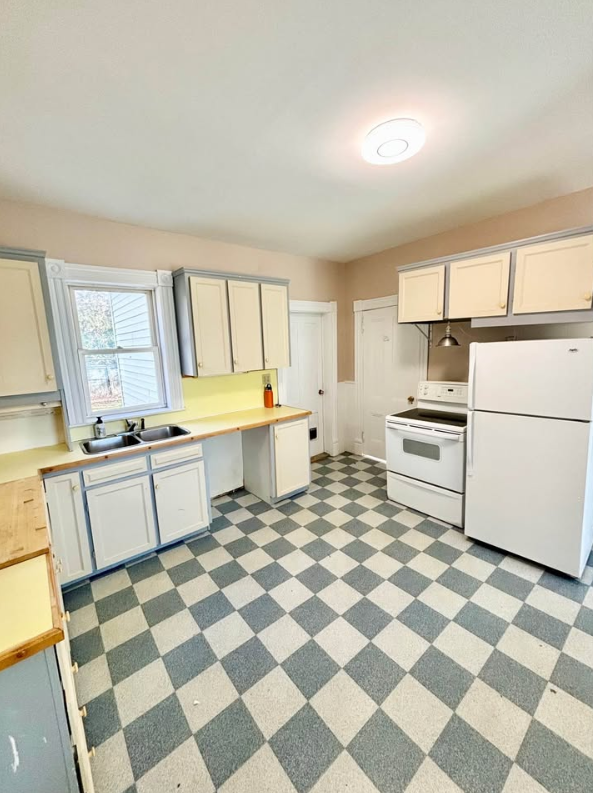 128 Gill St Rm 2 - Photo 2 of 10